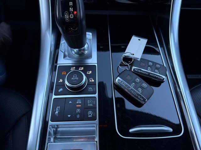 Used 2015 Land Rover Range Rover Sport Supercharged AWD/4WD image 15