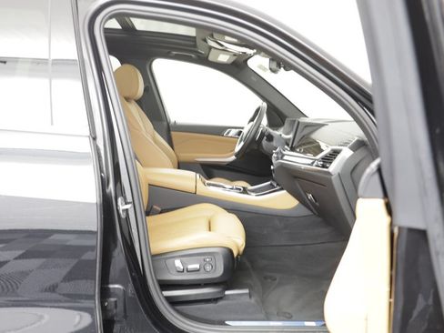 Used 2024 BMW X5 xDrive40i AWD/4WD image 18
