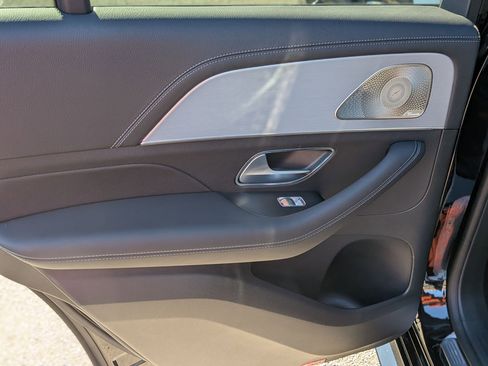 Used 2025 Mercedes-Benz GLE 53 AMG 4MATIC image 27