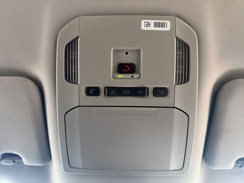 Certified 2024 Toyota Highlander LE image 24