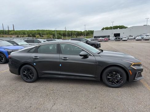 New 2026 Kia K5 LXS FWD image 2