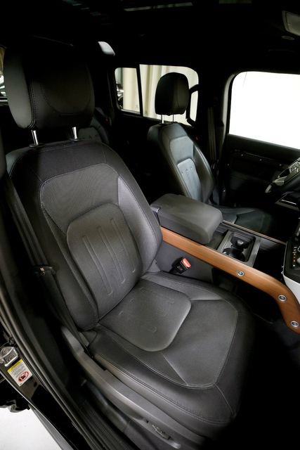 Used 2022 Land Rover Defender 110 X-Dynamic SE AWD/4WD image 9