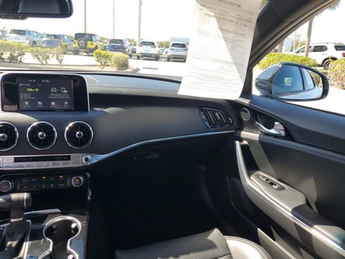 Used 2021 Kia Stinger GT-Line image 13