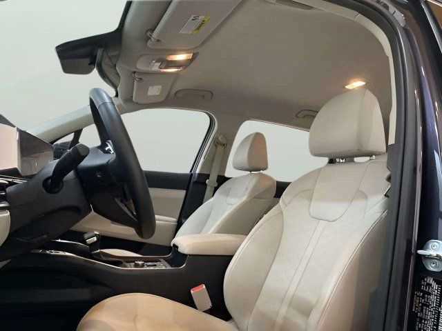 Used 2025 Kia Sorento S AWD/4WD image 25