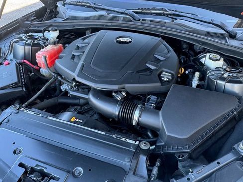 Used 2017 Chevrolet Camaro LT w/ Technology Package RWD image 26