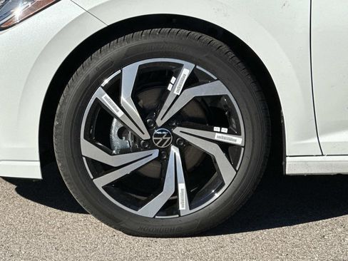 New 2026 Volkswagen Jetta SEL image 9