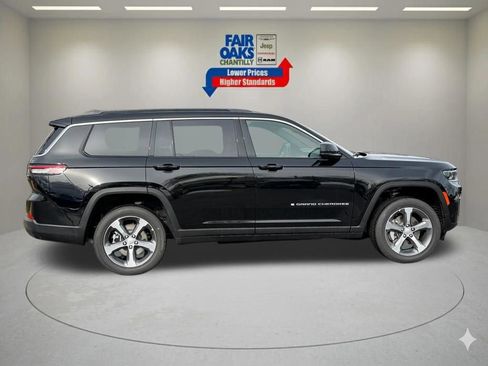 New 2026 Jeep Grand Cherokee L Limited w/ Luxury Tech Group II AWD/4WD image 5