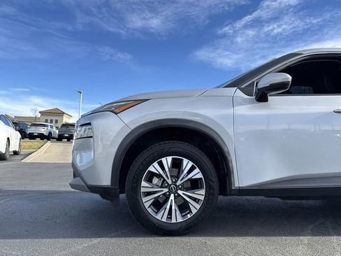 Used 2023 Nissan Rogue SV AWD/4WD image 28