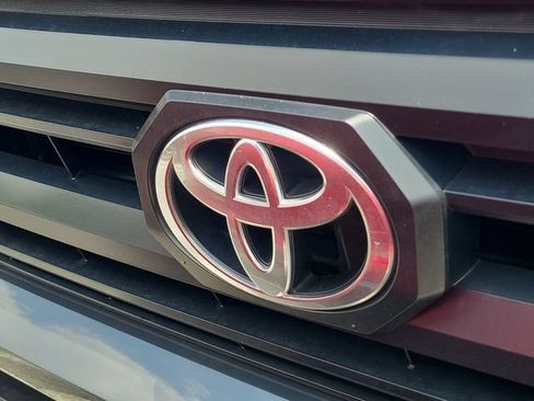 Used 2025 Toyota Tacoma SR RWD image 5