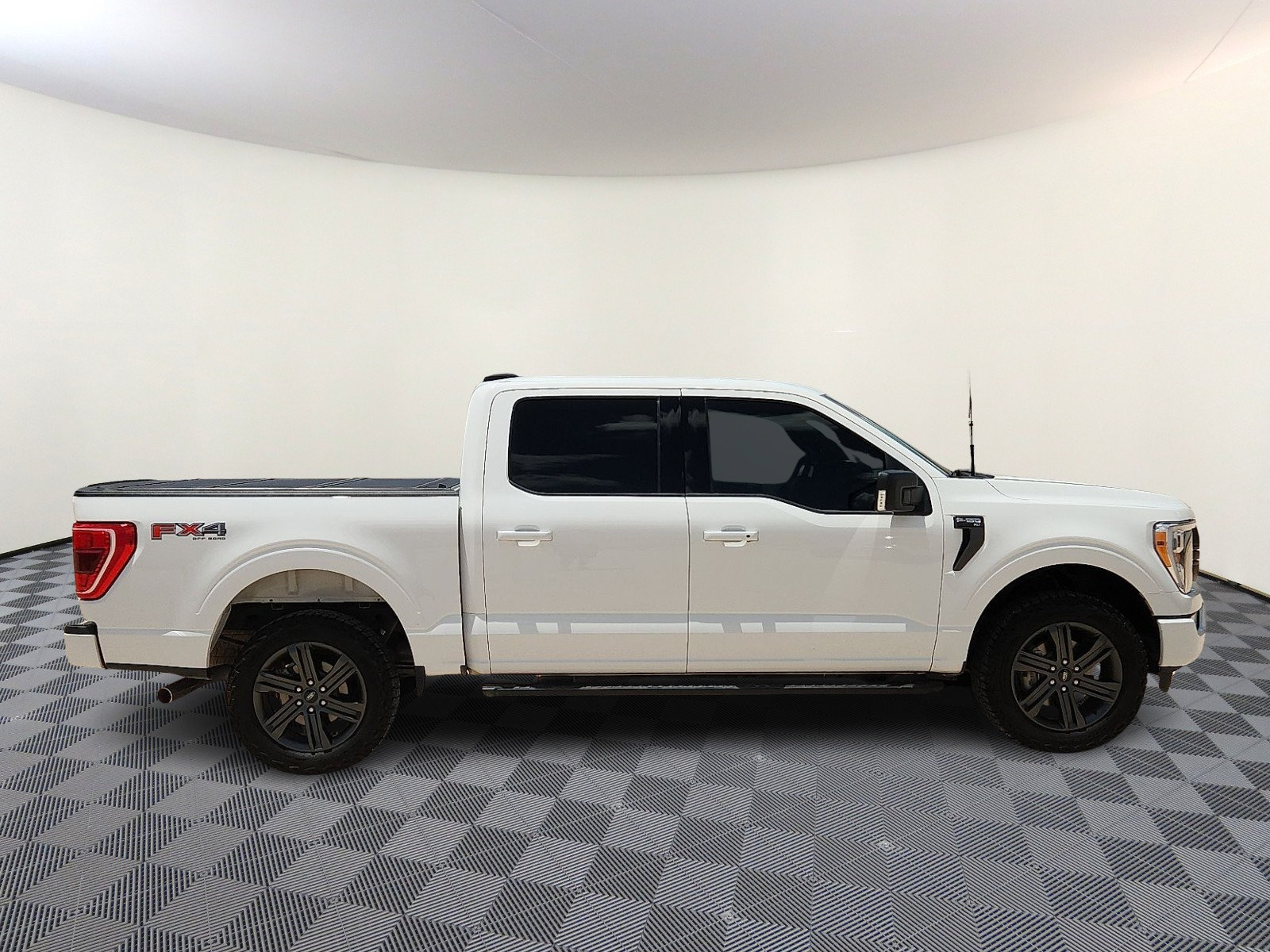 Used 2023 Ford F150 XLT w/ Equipment Group 302A High AWD/4WD image 5