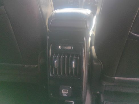 Used 2025 Jeep Compass Limited AWD/4WD image 9