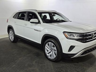 Used 2021 Volkswagen Atlas Cross Sport SE w/ Panoramic Sunroof Package