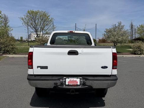 Used 2001 Ford F250 XL image 4