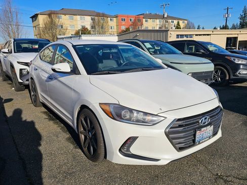 Used 2017 Hyundai Elantra Limited image 1