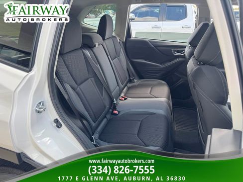 Used 2024 Subaru Forester Premium AWD/4WD image 13