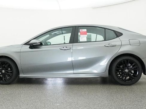 New 2026 Toyota Camry SE FWD image 19