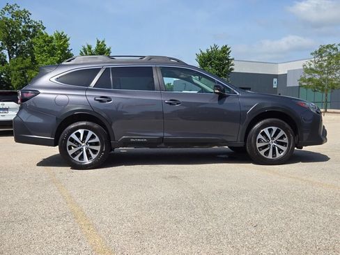 Used 2023 Subaru Outback Premium AWD/4WD image 12