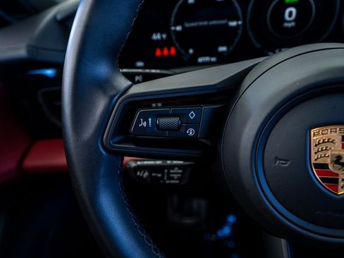 Used 2023 Porsche Taycan image 36