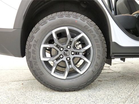 New 2026 Chevrolet Equinox ACTIV FWD image 13