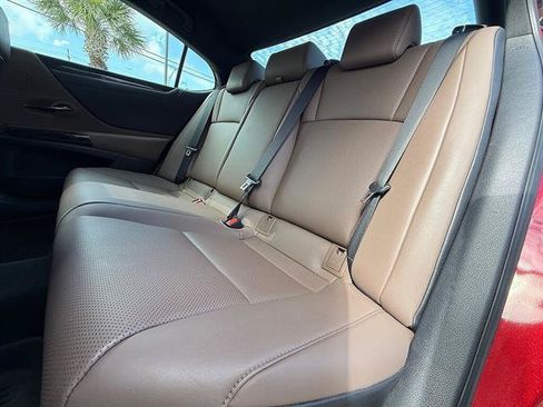 Used 2023 Lexus ES 350 w/ Accessory Package (Z1) FWD image 9