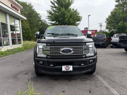 Used 2017 Ford F450 Platinum w/ Platinum Ultimate Package AWD/4WD image 3