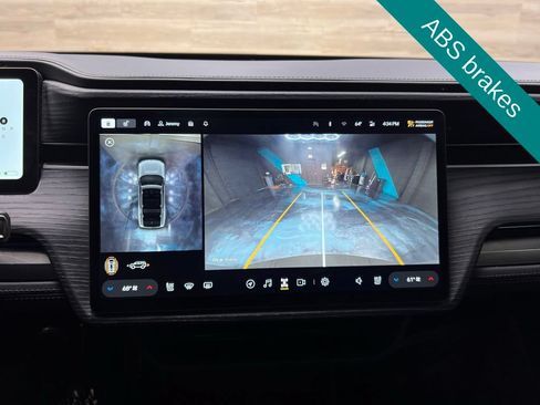 Used 2024 Rivian R1S Adventure AWD/4WD image 10