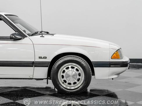 Used 1990 Ford Mustang LX image 28