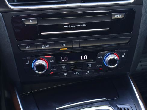 Used 2016 Audi Q5 2.0T Premium Plus w/ Technology Package image 27