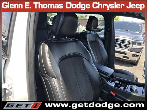 Used 2023 Jeep Grand Cherokee L Laredo RWD image 34