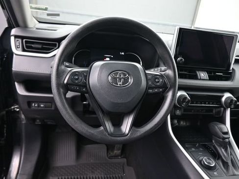 Used 2025 Toyota RAV4 LE image 63