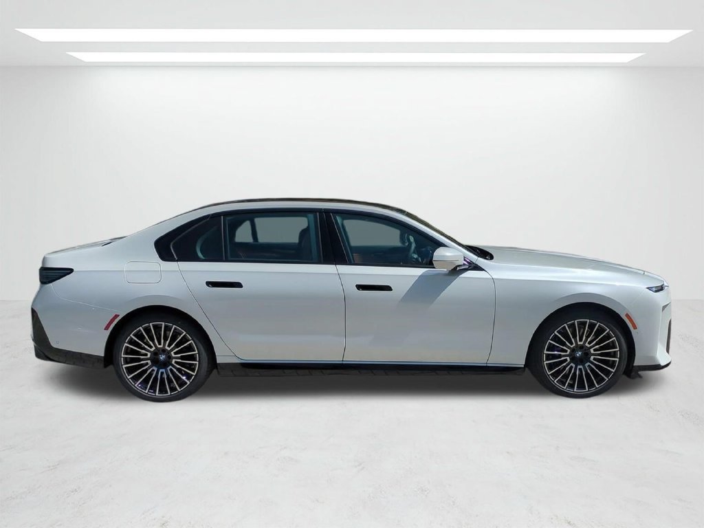 New 2027 BMW 740i w/ M Sport Package RWD image 3