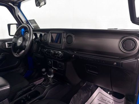 Used 2023 Jeep Wrangler Sport image 28