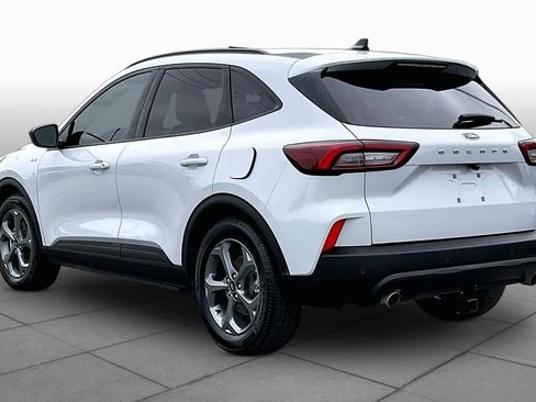 Used 2025 Ford Escape ST-Line w/ Tech Pack #1 FWD image 10