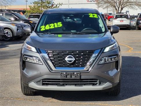 Used 2022 Nissan Rogue SV image 9