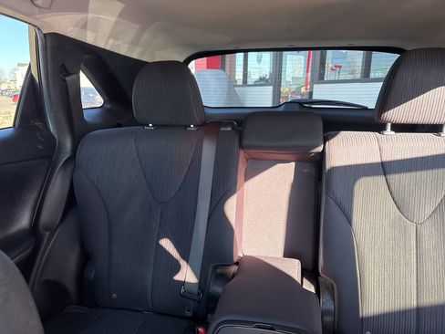 Used 2015 Toyota Venza LE image 24