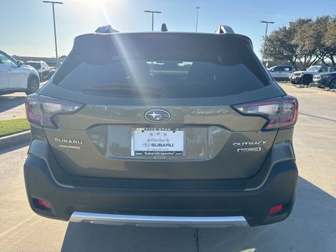 Used 2025 Subaru Outback Touring image 4