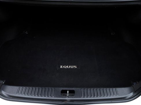 Used 2016 Hyundai Equus Signature image 20