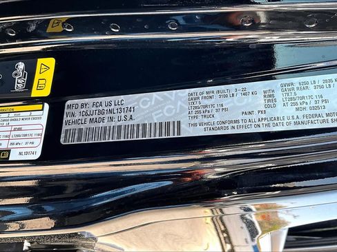 Used 2022 Jeep Gladiator Rubicon w/ LED Lighting Group AWD/4WD image 33