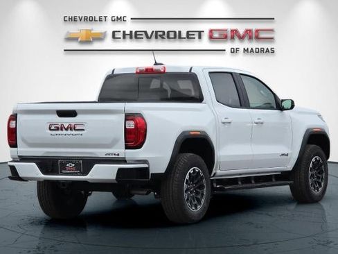 New 2026 GMC Canyon AT4 AWD/4WD image 3
