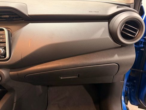 Used 2021 Nissan Kicks S image 24