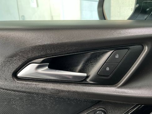 Used 2025 Chevrolet Equinox LT image 27