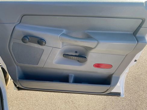 Used 2009 Dodge Ram 2500 Truck ST image 18