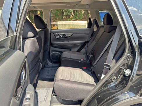 Used 2018 Nissan Rogue SV w/ Sun & Sound Touring Package AWD/4WD image 36