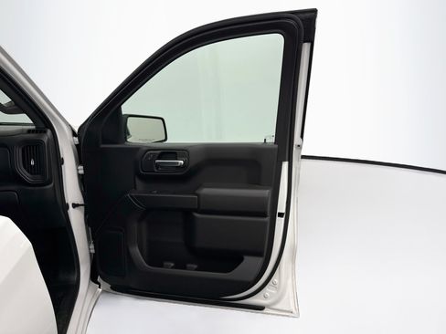 Used 2023 Chevrolet Silverado 1500 Custom AWD/4WD image 30