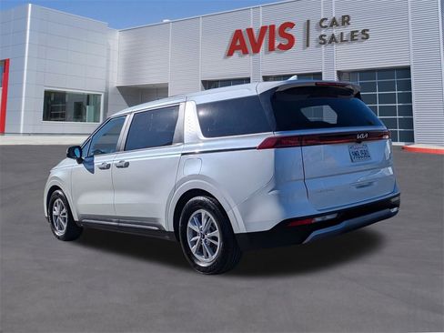 Used 2024 Kia Carnival LX image 9