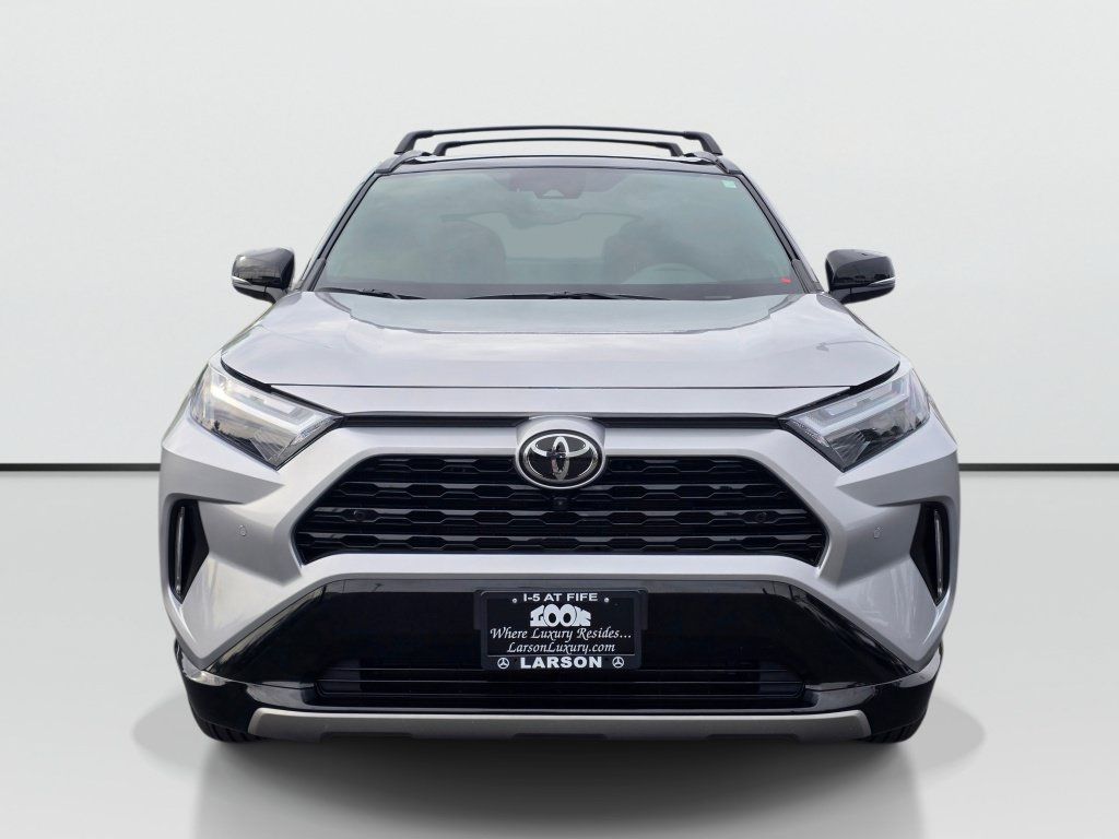 Used 2025 Toyota RAV4 XSE w/ Advanced Technology Package AWD/4WD image 9