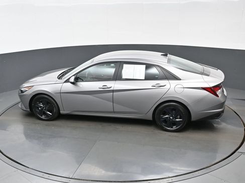 Certified 2023 Hyundai Elantra SEL FWD image 33