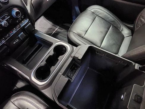 Used 2019 Chevrolet Silverado 1500 LTZ image 33