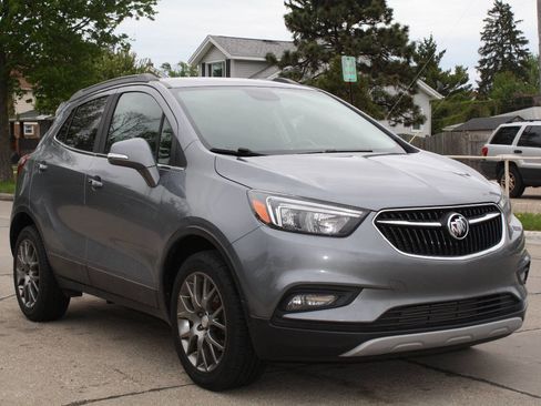 Used 2019 Buick Encore Sport Touring w/ Safety Package AWD/4WD image 4