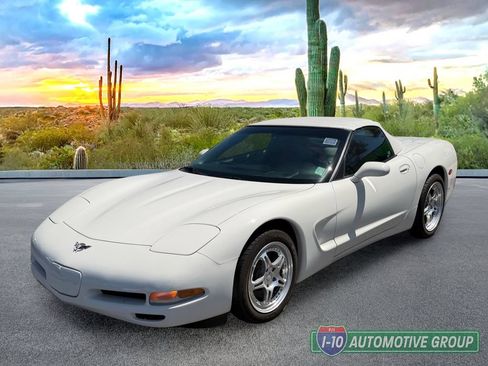 Used 2003 Chevrolet Corvette Convertible w/ Preferred Equipment Group1 RWD image 5